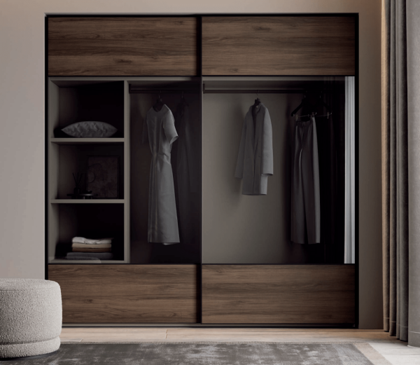 Armario de puertas correderas disponible en Mobles Álvarez en Terrassa